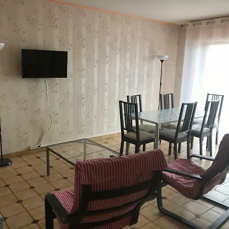 64 M2 - 4/6 Pers Centre - Parking- Apartmán *