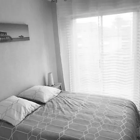 Apartmán 64 M2 - 4/6 Pers Centre - Parking-